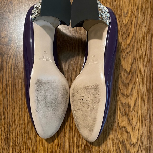 Miu Miu patent leather block heels with crystal embellished heel. Rounded toe - Picture 4 of 4